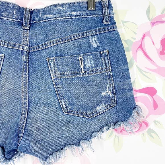 Free People Medium Wash Distressed Denim Jean Shorts 26 - Picture 8 of 10